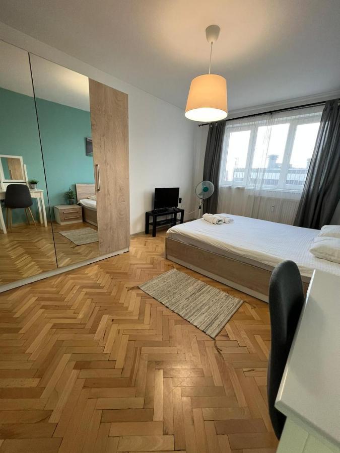 Al Malina 3Bdr Family Apt With Parking Space Near Airport And Iec Sofie Exteriér fotografie
