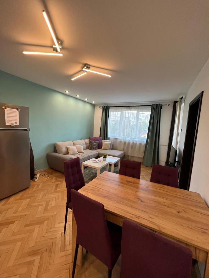Al Malina 3Bdr Family Apt With Parking Space Near Airport And Iec Sofie Exteriér fotografie